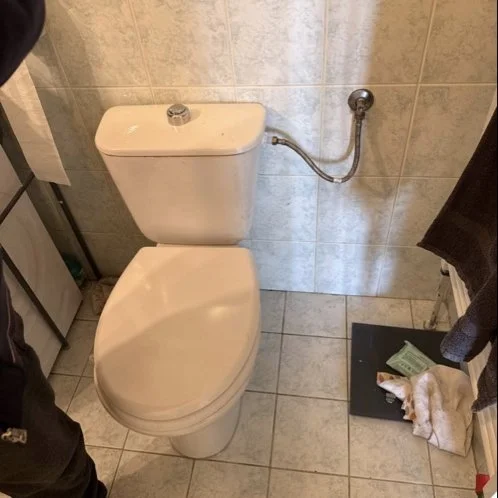 Kompakt WC po wymianie z podłączeniem — DobryHydraulik Poznań